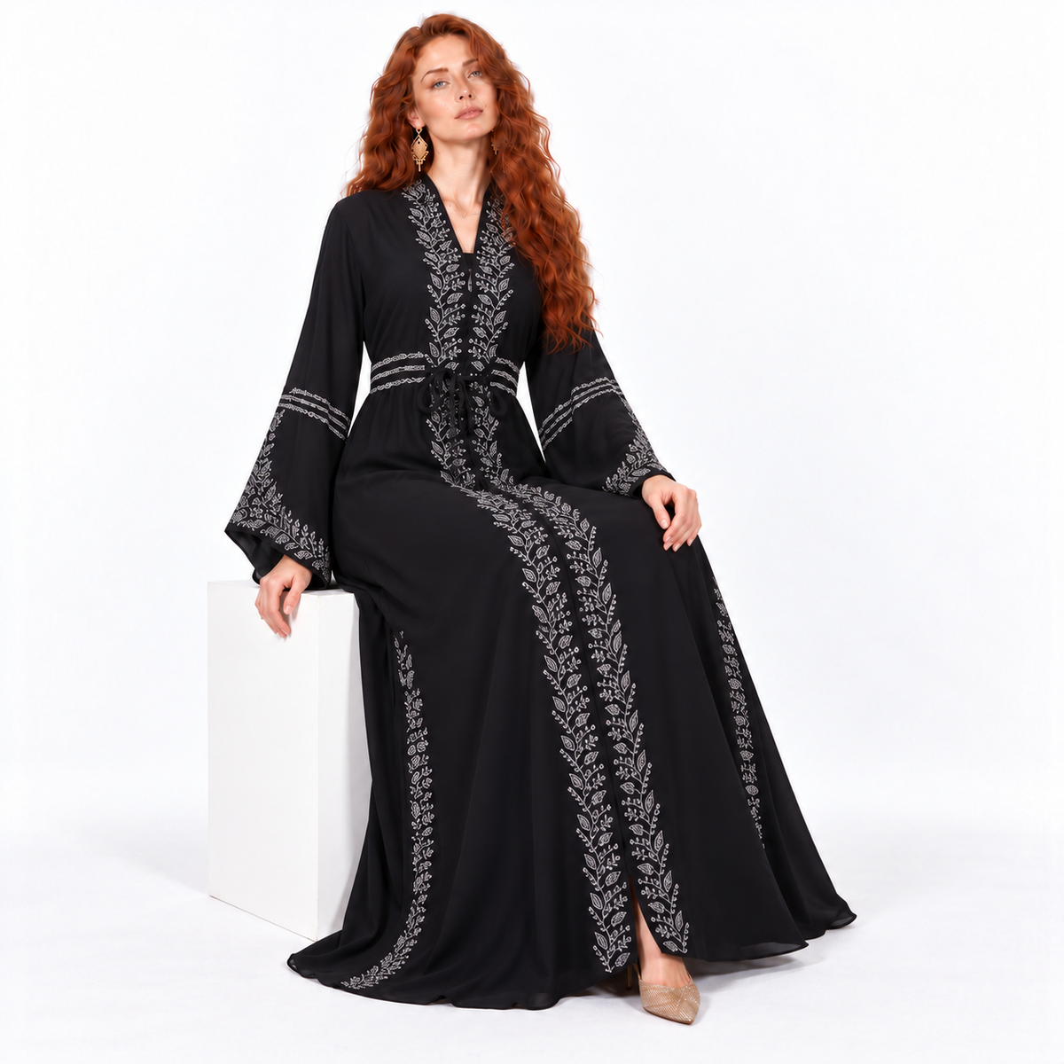 Elegant Black Silver Embroidered Lebaran Kaftan-3