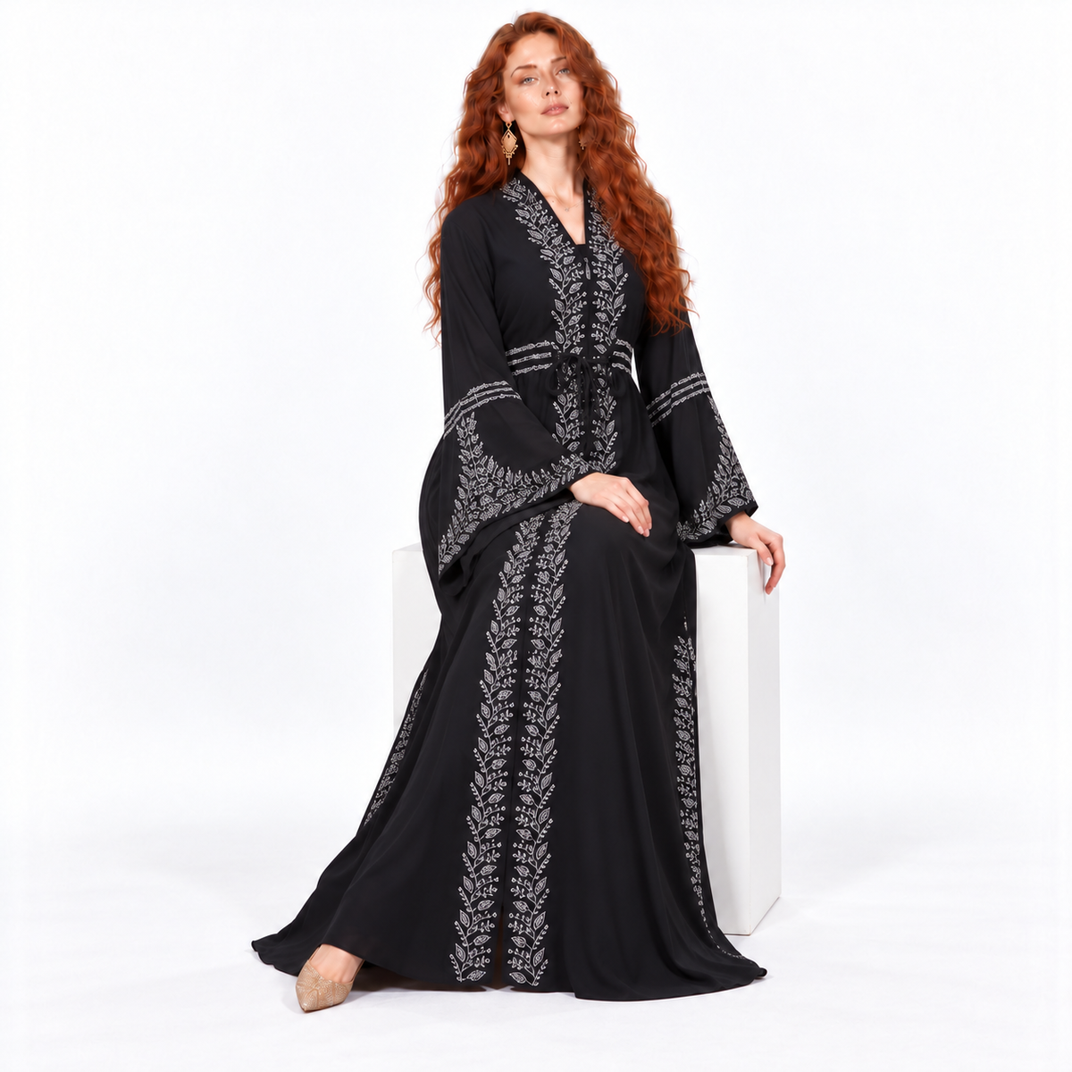 Elegant Black Silver Embroidered Lebaran Kaftan-2
