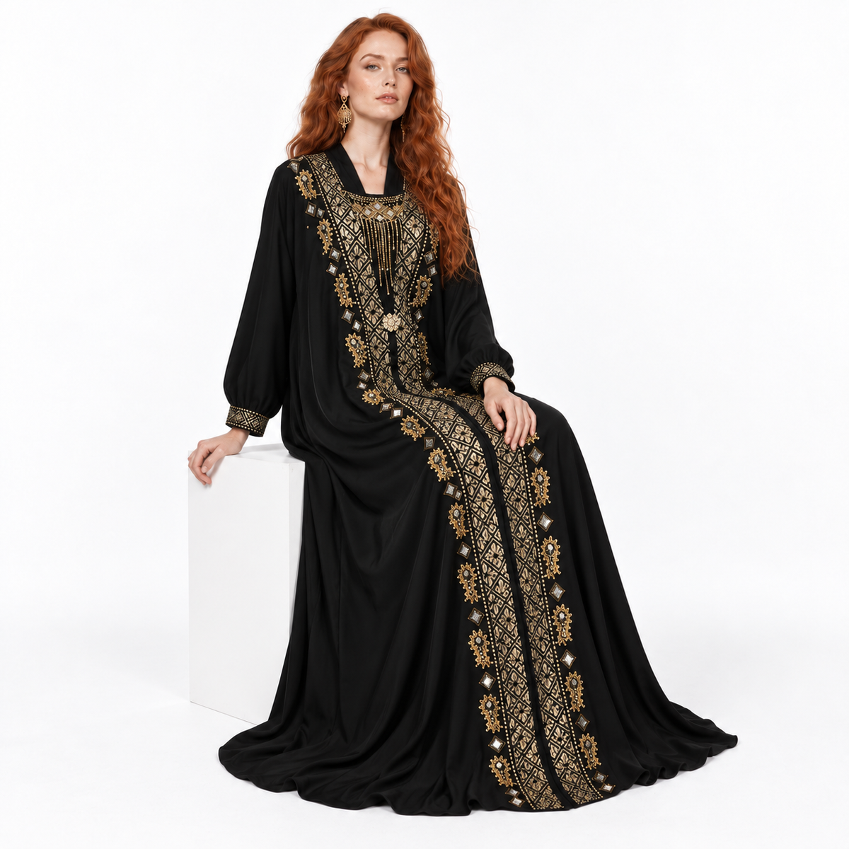 Elegant Black Gold Embroidered Lebaran Kaftan