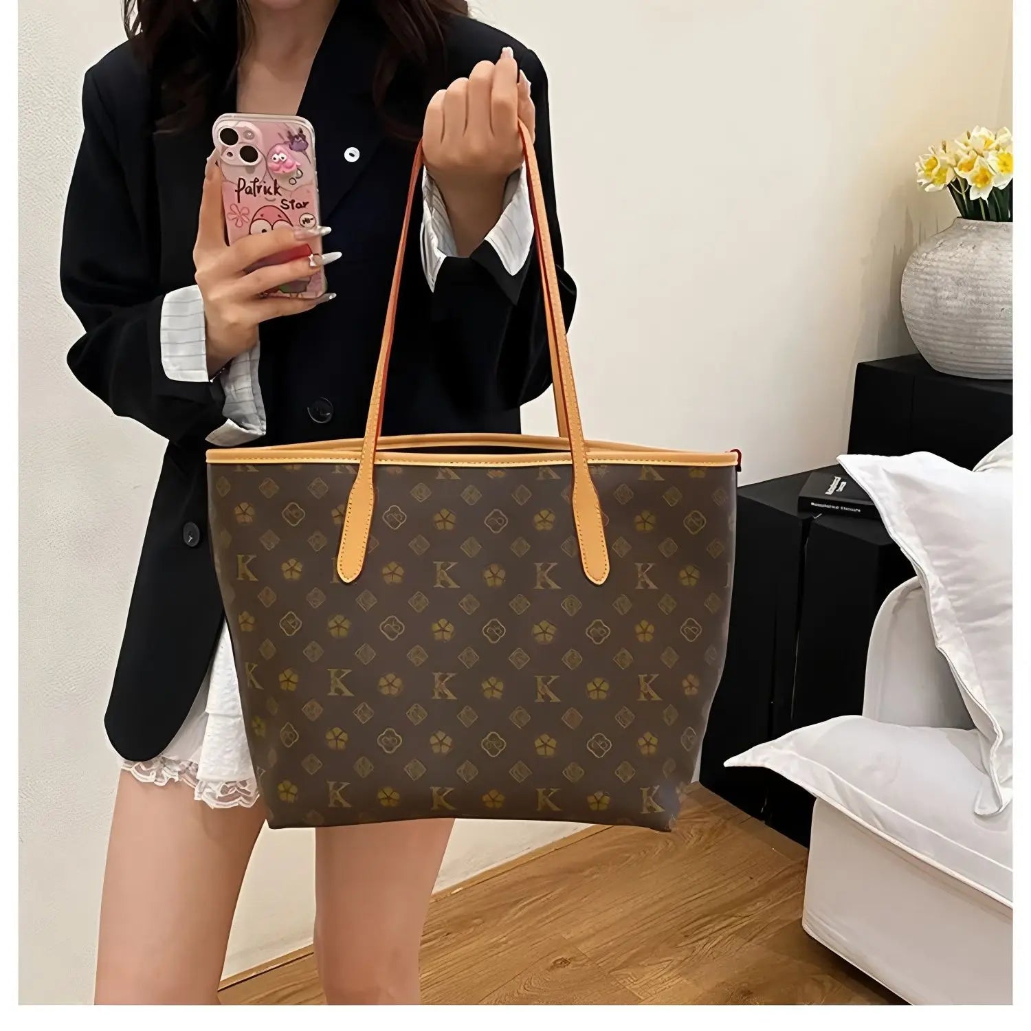 Vintage large tote bag, natural brown leather, double top handles, roomy shoulder bag.-8