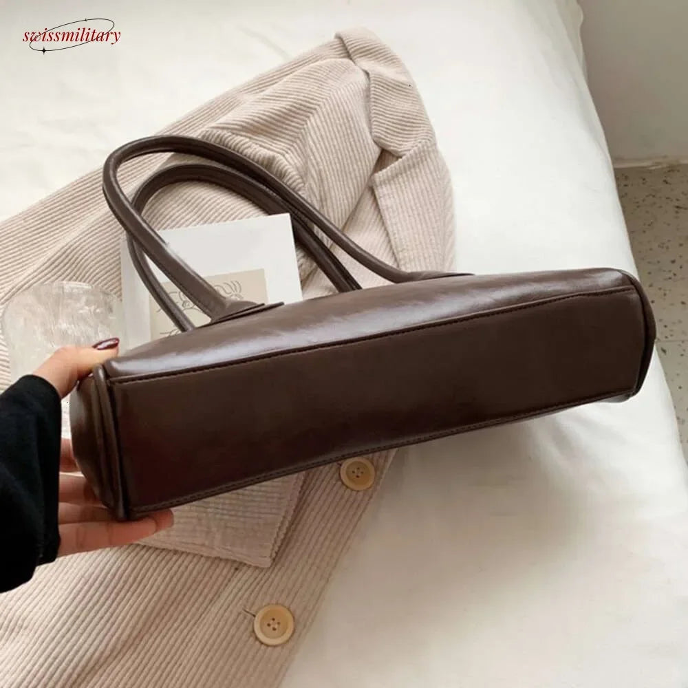 2025 New Boston Pillow Tote Women Real Leather Retro Bowling Bag Designer Handbag Large Capacity Crossbody Bags #54-8