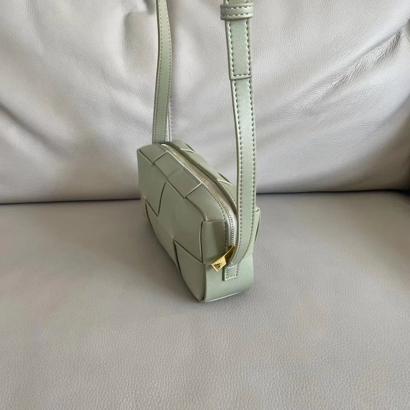 Genuine Leather Woven Crossbody Bag for Women 2026 New Luxury Hand-woven Cowhide Brick Cassette Camera Bag Small Fashion Shoulder Messenger Bag High Quality 13 Colors Optional Ladies Designer Mini Wallet with Zipper-12