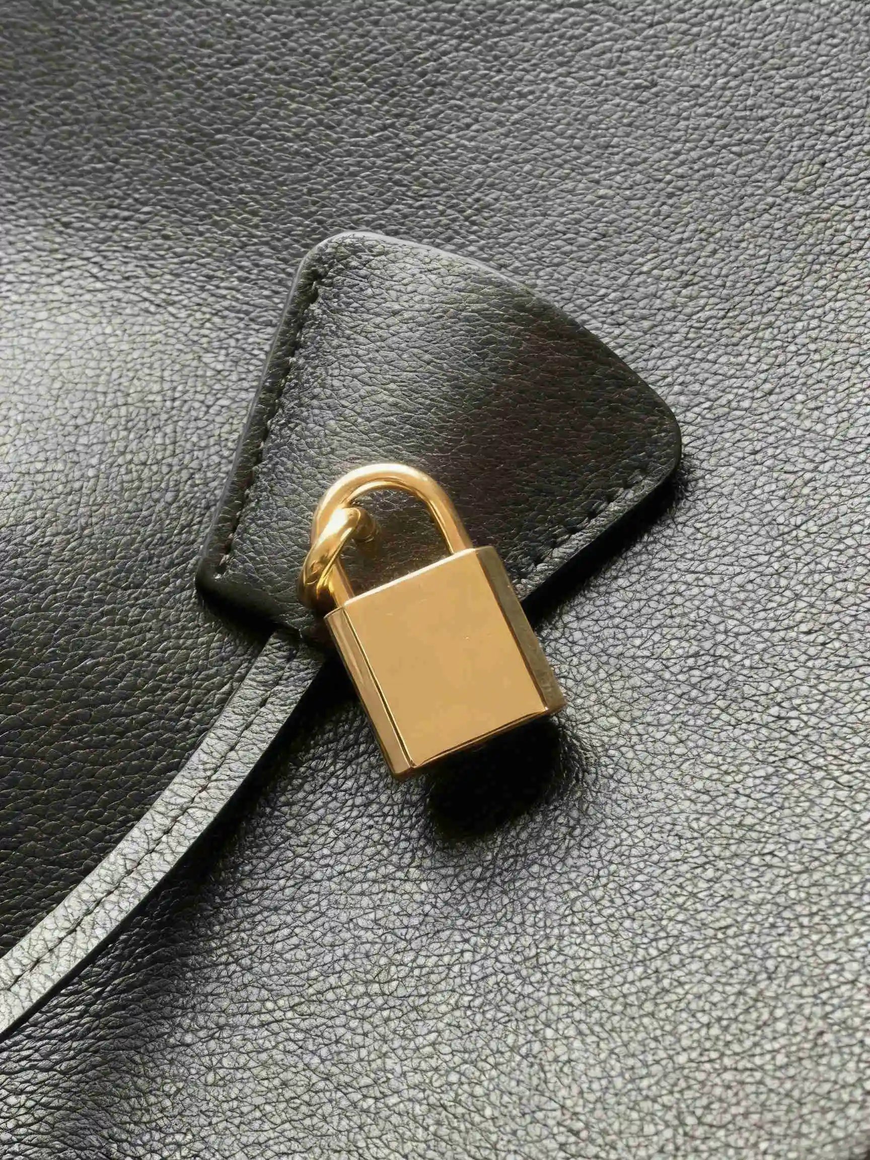 Quiet Luxury Minimalist Hobo Bag Soft Leather Large Capacity Tote Designer Shoulder Purse Old Money Aesthetic Women Work Bag-8