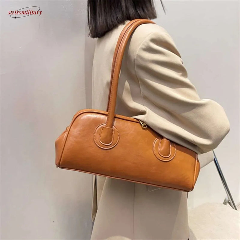 2025 New Boston Pillow Tote Women Real Leather Retro Bowling Bag Designer Handbag Large Capacity Crossbody Bags #54-14