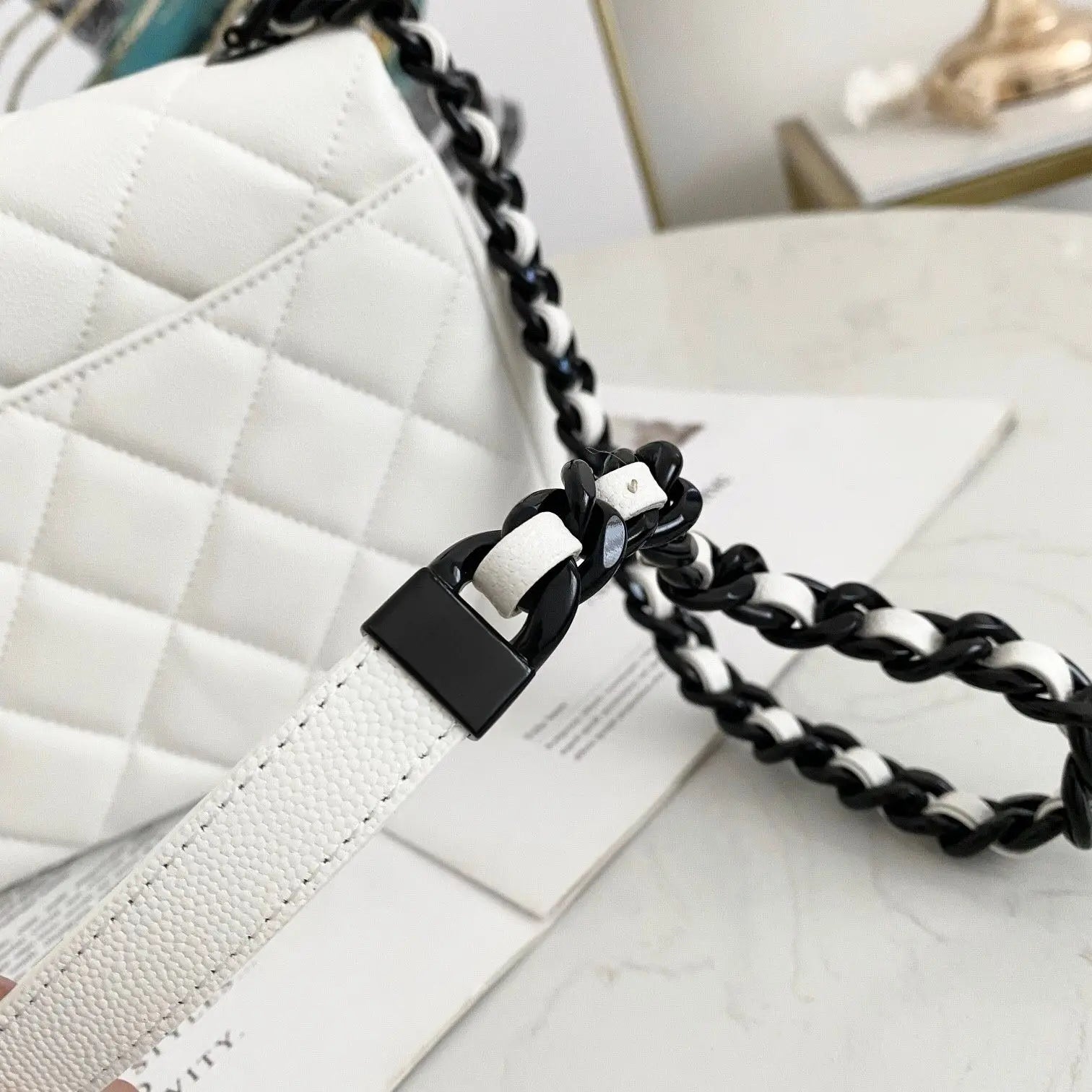 Travel Must-have Anti-scratch Synthetic Grain Leather Single Shoulder Storage Pouch Solid Fully Detachable Crossbody Shoulder Handbag Belt Handheld Handle Casual Outdoor Structured Satchel