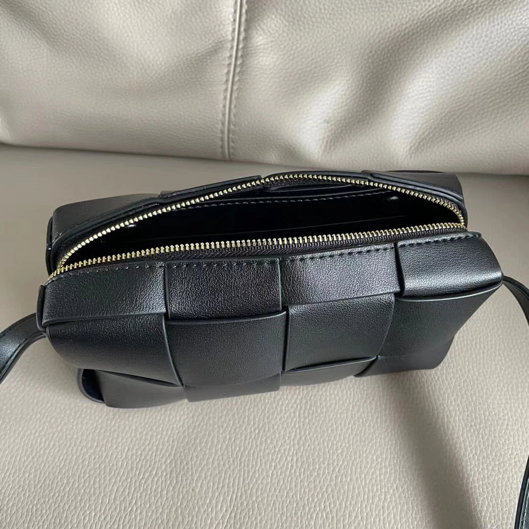 Genuine Leather Woven Crossbody Bag for Women 2026 New Luxury Hand-woven Cowhide Brick Cassette Camera Bag Small Fashion Shoulder Messenger Bag High Quality 13 Colors Optional Ladies Designer Mini Wallet with Zipper-7