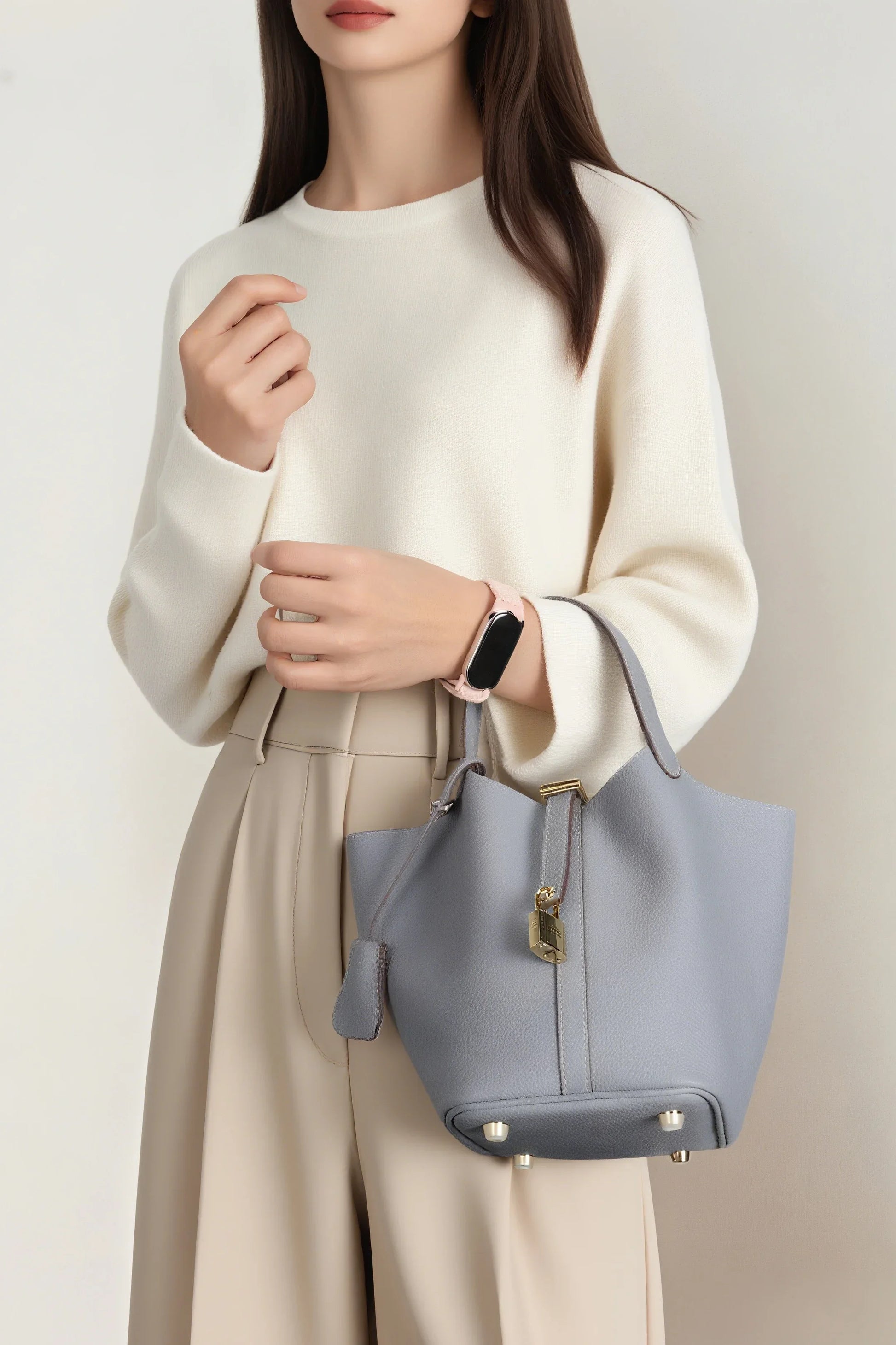 2025 Casual Fashion Female Genuine Leather Bucket Bag Luxury Handbag High-End Tote Bag Woman Cow Leather Mommy Bag & Metal Lock-3