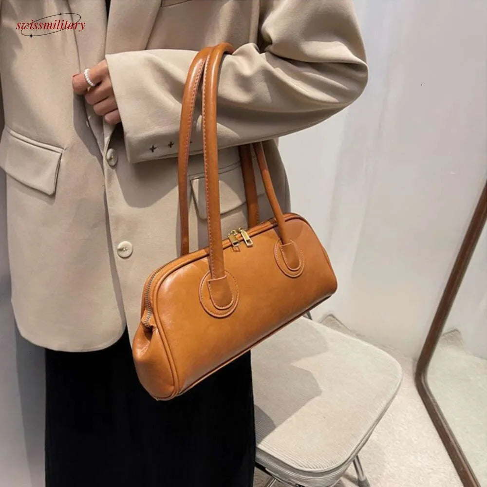2025 New Boston Pillow Tote Women Real Leather Retro Bowling Bag Designer Handbag Large Capacity Crossbody Bags #54-15