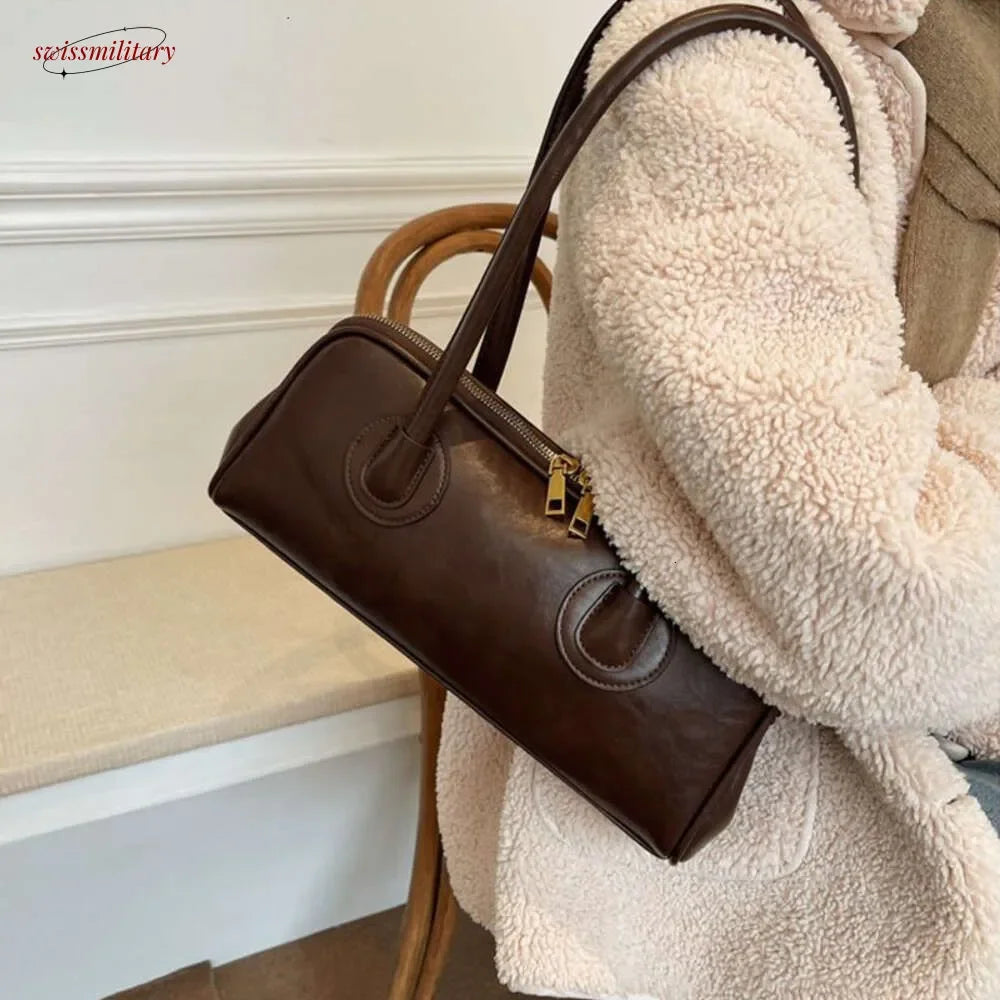 2025 New Boston Pillow Tote Women Real Leather Retro Bowling Bag Designer Handbag Large Capacity Crossbody Bags #54-21