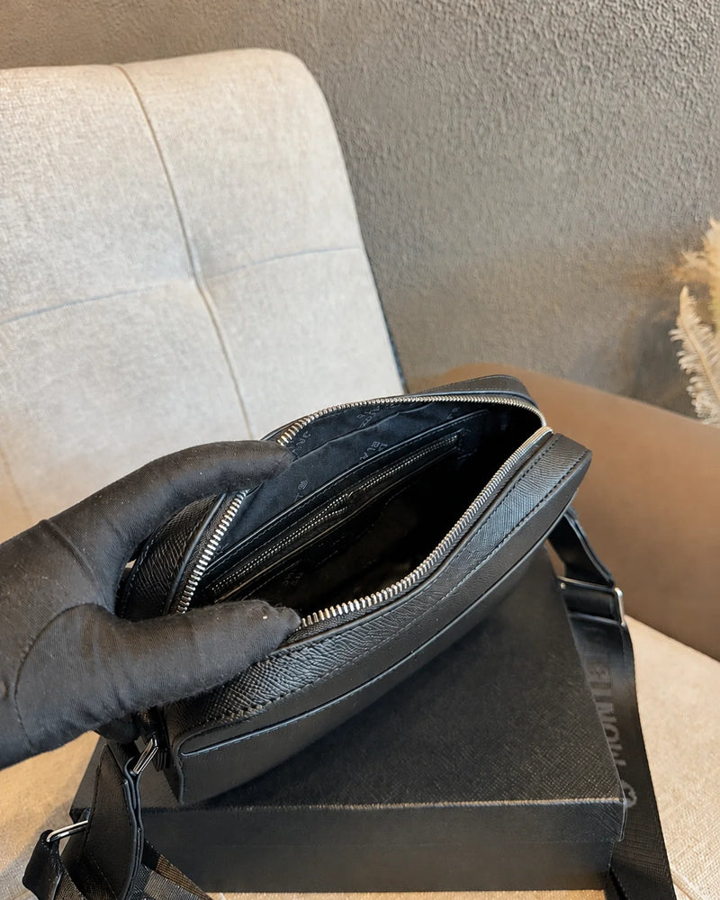 Luxury Men Messenger Bag Saffiano Leather Crossbody Bag Small Business Shoulder Bag Casual Sling Satchel Designer Purse Classic Black-12