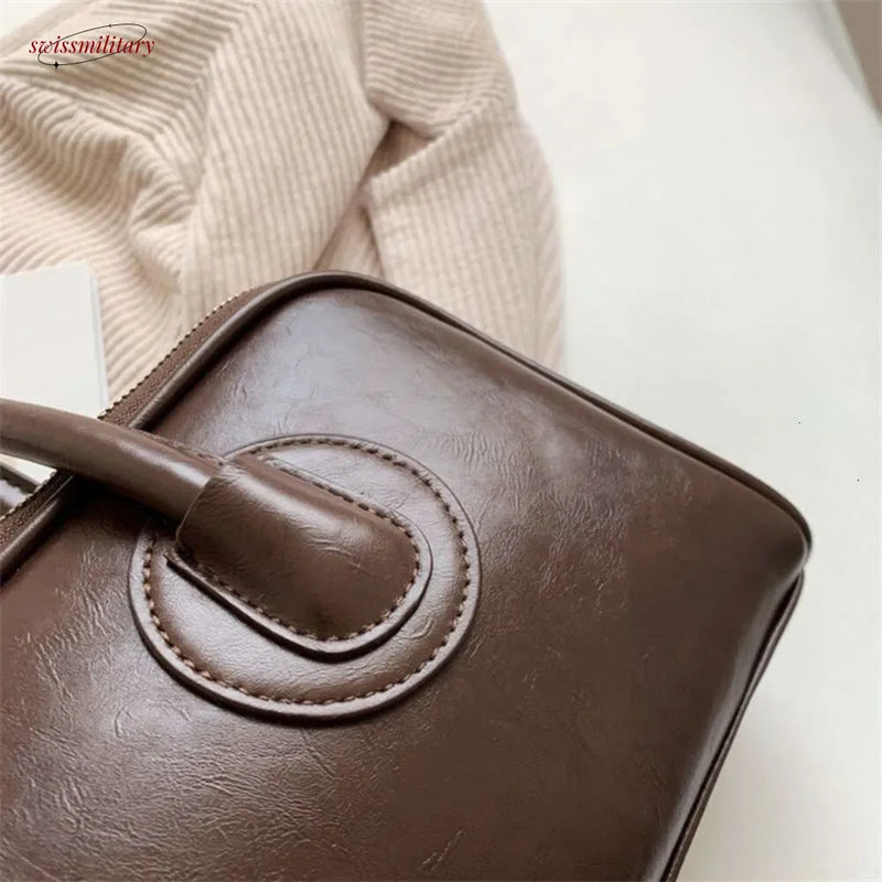 2025 New Boston Pillow Tote Women Real Leather Retro Bowling Bag Designer Handbag Large Capacity Crossbody Bags #54-11