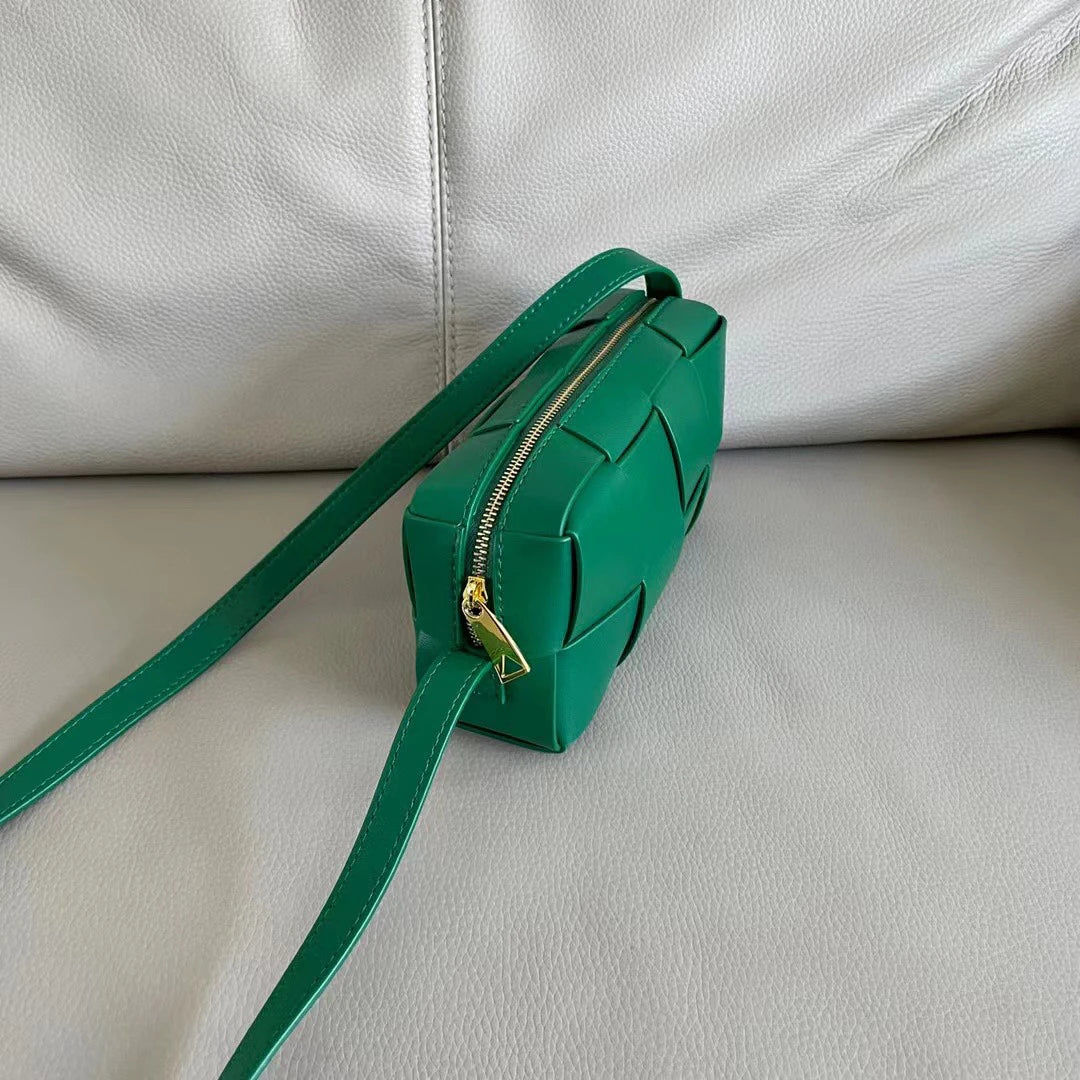 Genuine Leather Woven Crossbody Bag for Women 2026 New Luxury Hand-woven Cowhide Brick Cassette Camera Bag Small Fashion Shoulder Messenger Bag High Quality 13 Colors Optional Ladies Designer Mini Wallet with Zipper-19