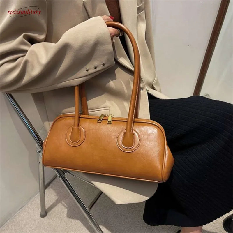 2025 New Boston Pillow Tote Women Real Leather Retro Bowling Bag Designer Handbag Large Capacity Crossbody Bags #54-7