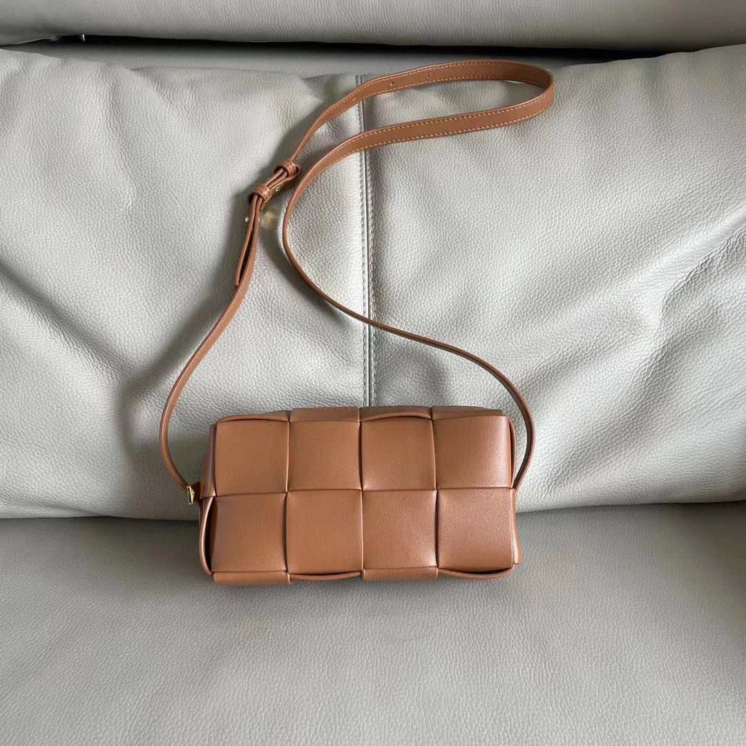 Genuine Leather Woven Crossbody Bag for Women 2026 New Luxury Hand-woven Cowhide Brick Cassette Camera Bag Small Fashion Shoulder Messenger Bag High Quality 13 Colors Optional Ladies Designer Mini Wallet with Zipper-29