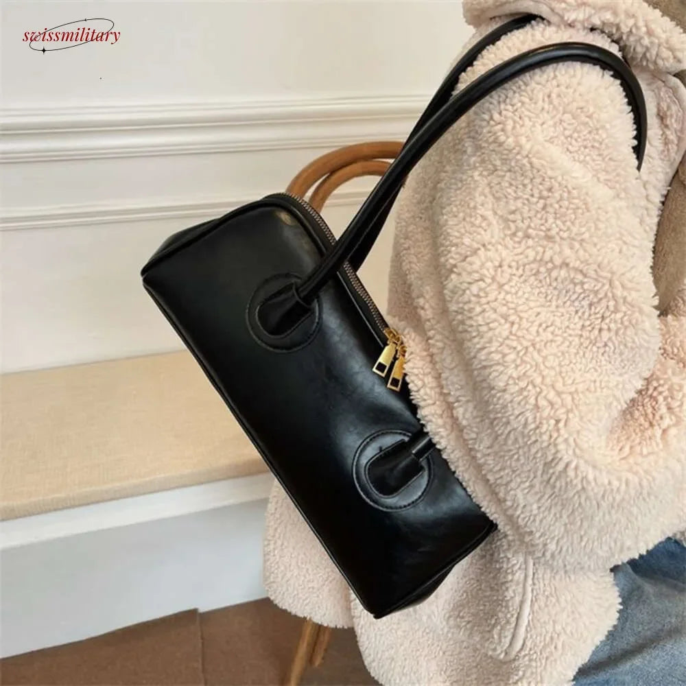 2025 New Boston Pillow Tote Women Real Leather Retro Bowling Bag Designer Handbag Large Capacity Crossbody Bags #54-20