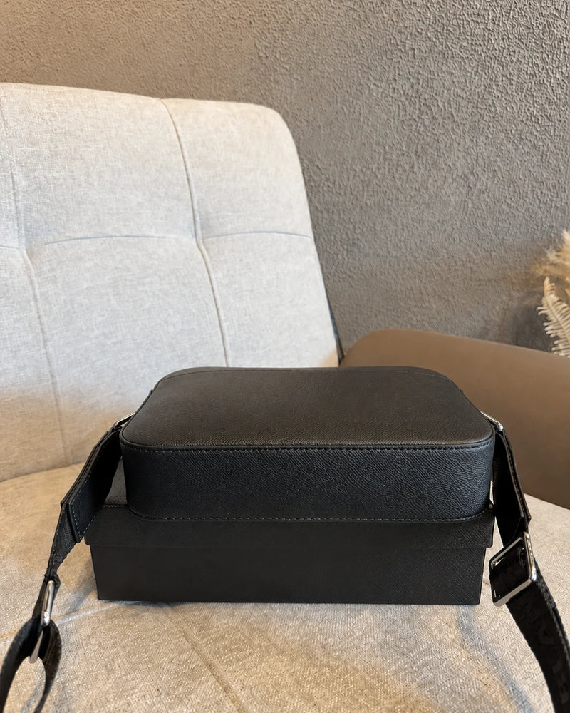 Luxury Men Messenger Bag Saffiano Leather Crossbody Bag Small Business Shoulder Bag Casual Sling Satchel Designer Purse Classic Black-11